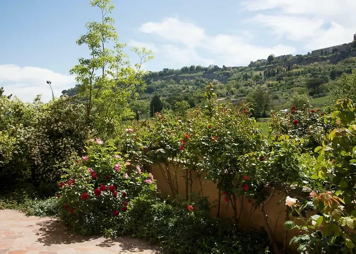 Casa Angolo Delle Rose דירה אורביאטו