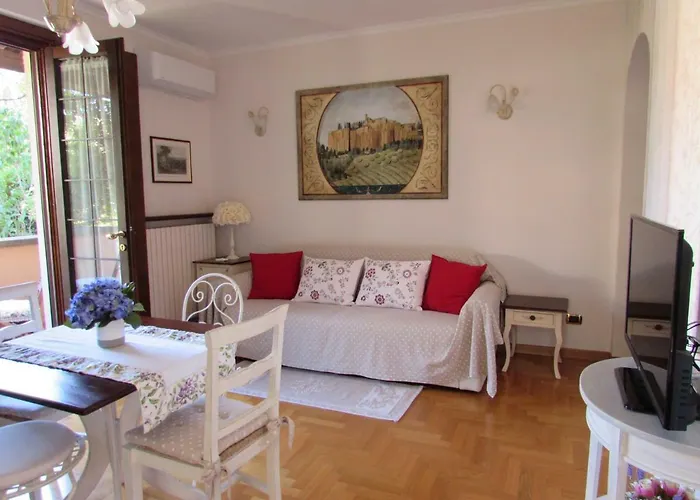 Casa Angolo Delle Rose דירה